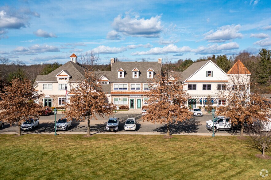 403 King George Rd, Basking Ridge, NJ à louer - Photo du bâtiment - Image 3 de 13
