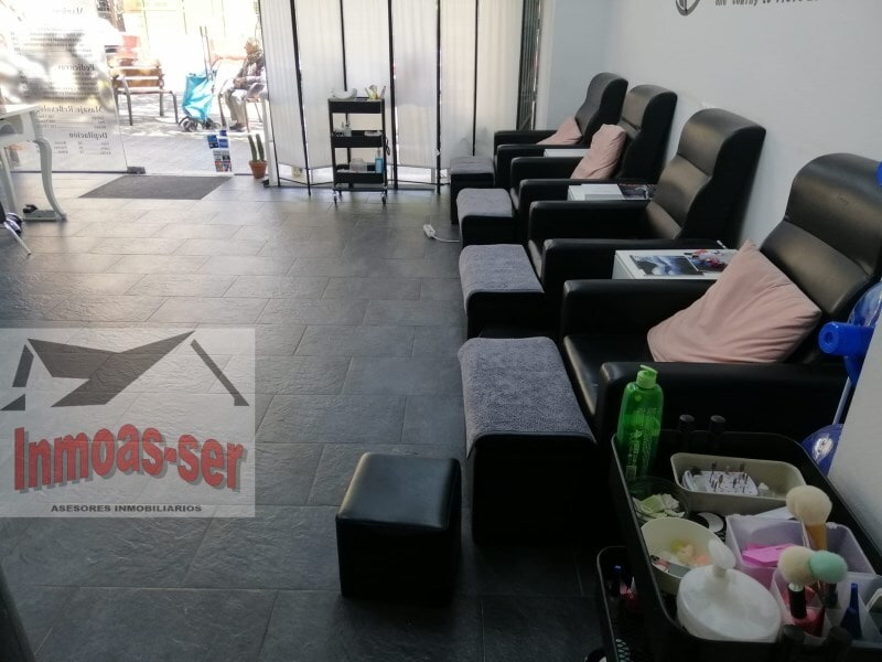 Retail in Barcelona, Barcelona for lease Interior Photo- Image 1 of 7