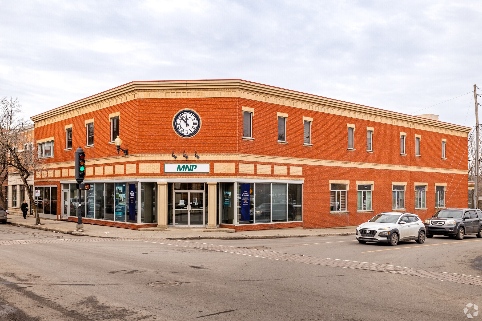 212 Rue Hériot, Drummondville, QC for lease Primary Photo- Image 1 of 20