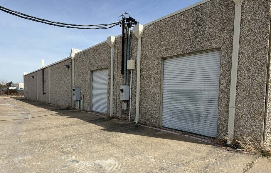 1930 Alpha Dr, Rockwall, TX à louer - Photo du bâtiment - Image 3 de 9
