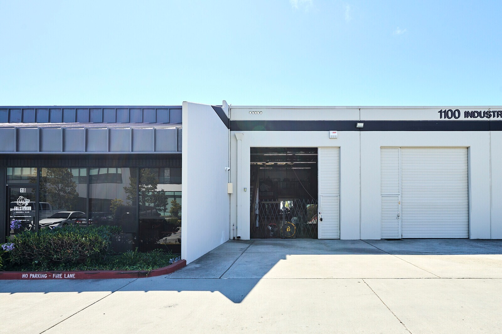 1100 Industrial Rd, San Carlos, CA à vendre Photo du bâtiment- Image 1 de 9