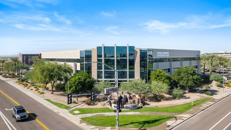 1490 S Price Rd, Chandler, AZ à louer - Photo du bâtiment - Image 3 de 15