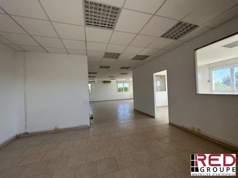 Bonpertuis, Gardanne for lease - Interior Photo - Image 3 of 4