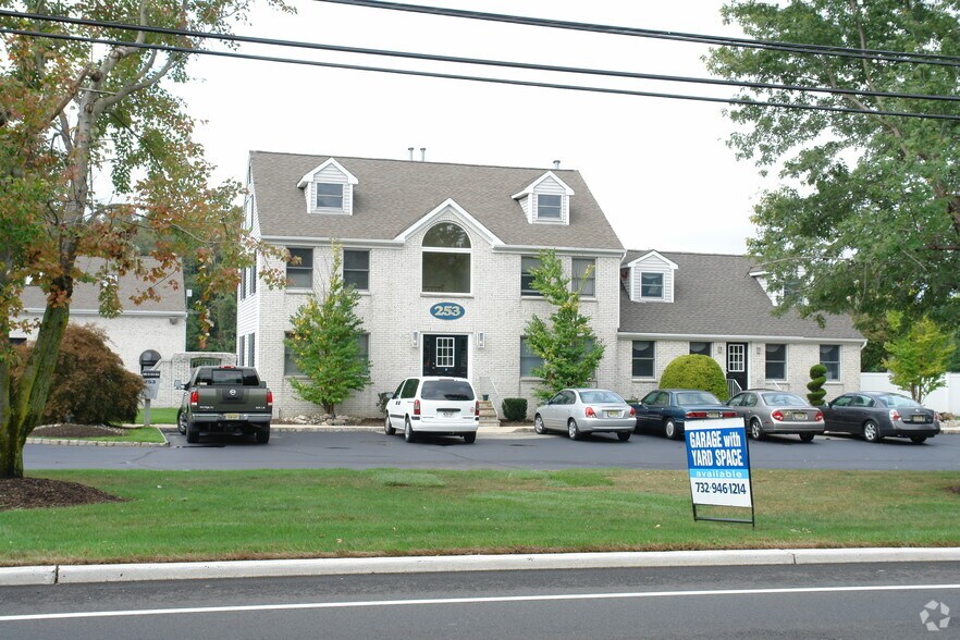 253 Route 79, Morganville, NJ for lease - Building Photo - Image 2 of 23