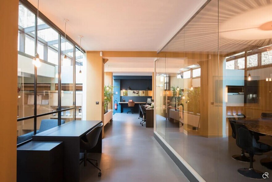 Office in Boulogne-Billancourt for lease - Interior Photo - Image 3 of 9