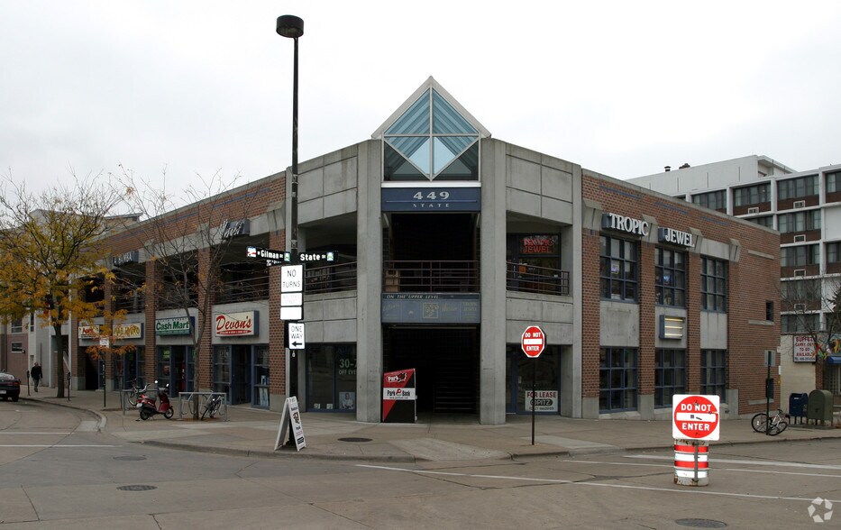 449 State St, Madison, WI à louer - Photo du bâtiment - Image 2 de 7