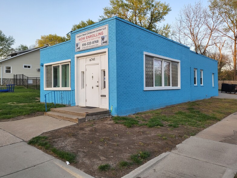 6735 Prospect Ave, Kansas City, MO for sale - Building Photo - Image 1 of 1