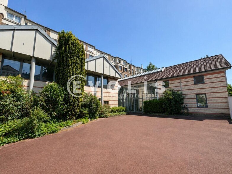 50 Rue Alphonse Melun, Cachan à louer - Photo du bâtiment - Image 2 de 29