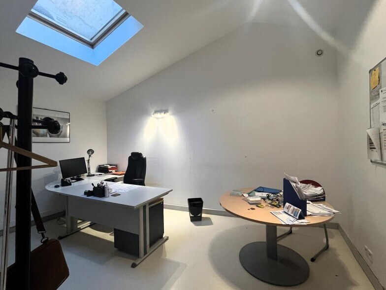Bureau dans Marseille à louer - Photo intérieure - Image 3 de 9