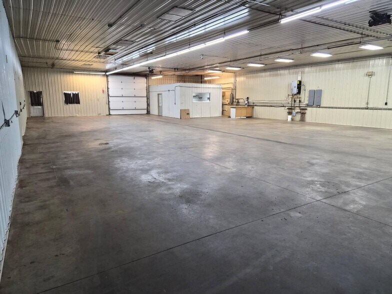 710 10th St NE, Milaca, MN à vendre - Photo du bâtiment - Image 2 de 12