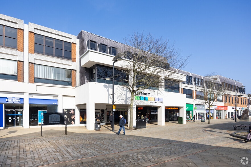 38 Osborn Rd, Fareham for lease - Building Photo - Image 3 of 35
