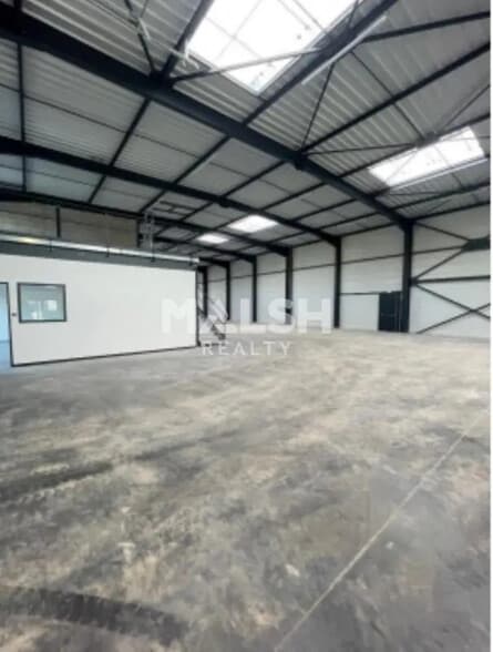 Flex dans Décines-Charpieu à louer - Photo intérieure - Image 2 de 9