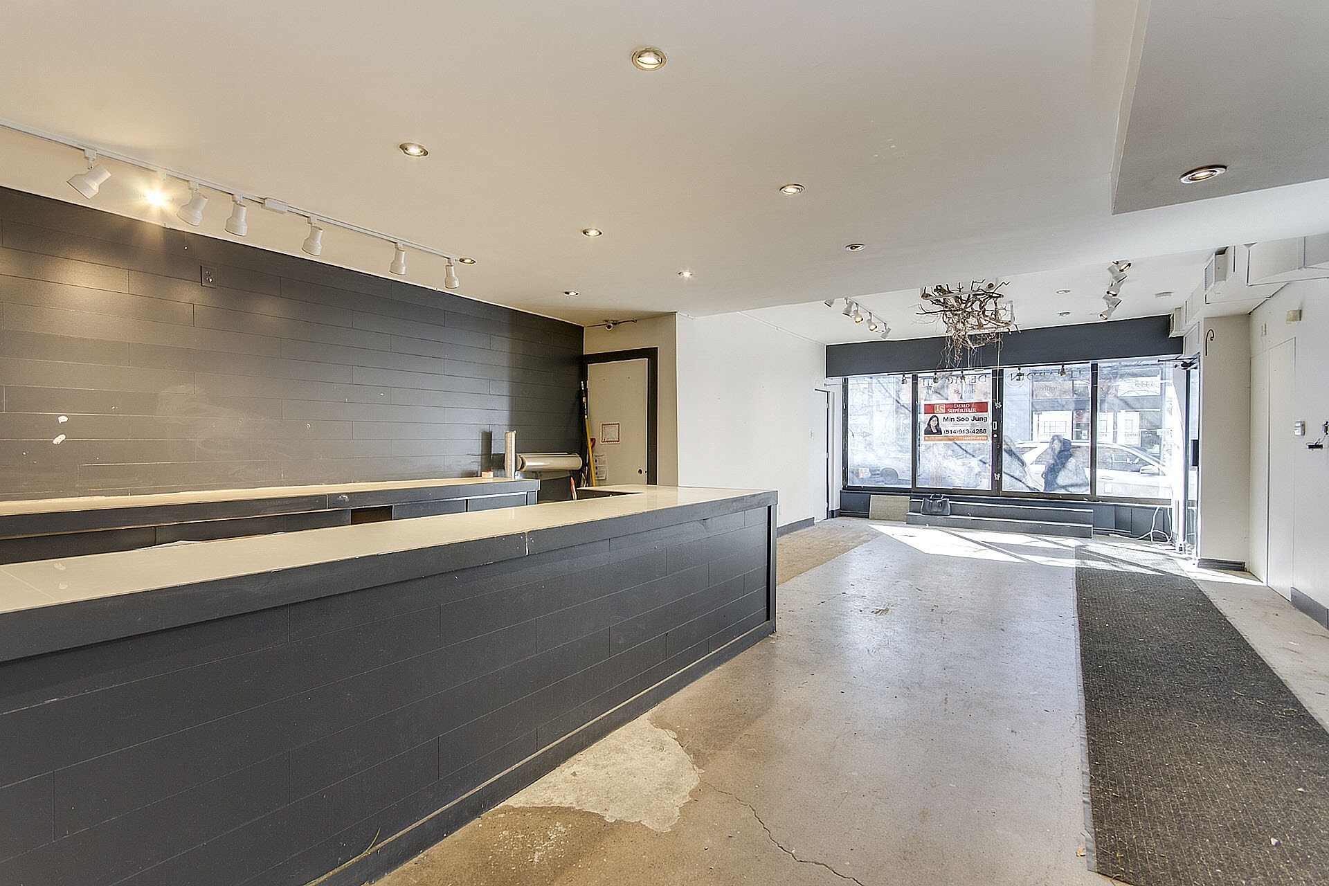 4415-4419 Boul Saint-Laurent, Montréal, QC à vendre Photo du bâtiment- Image 1 de 1