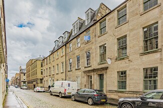 Plus de détails pour 6 Hill St, Edinburgh - Bureau à louer