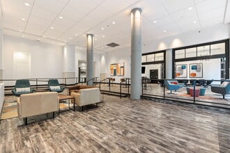 360 Saint Peter St, Saint Paul, MN à louer Photo intérieure- Image 1 de 32