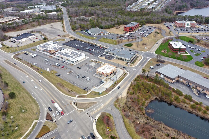 55 Commerce Way, Plymouth, MA à louer - Aérien - Image 3 de 16