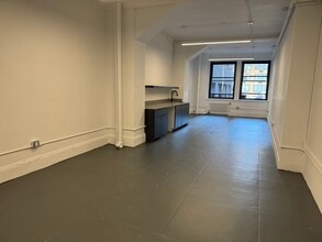 41 Union Sq W, New York, NY for lease Interior Photo- Image 2 of 5
