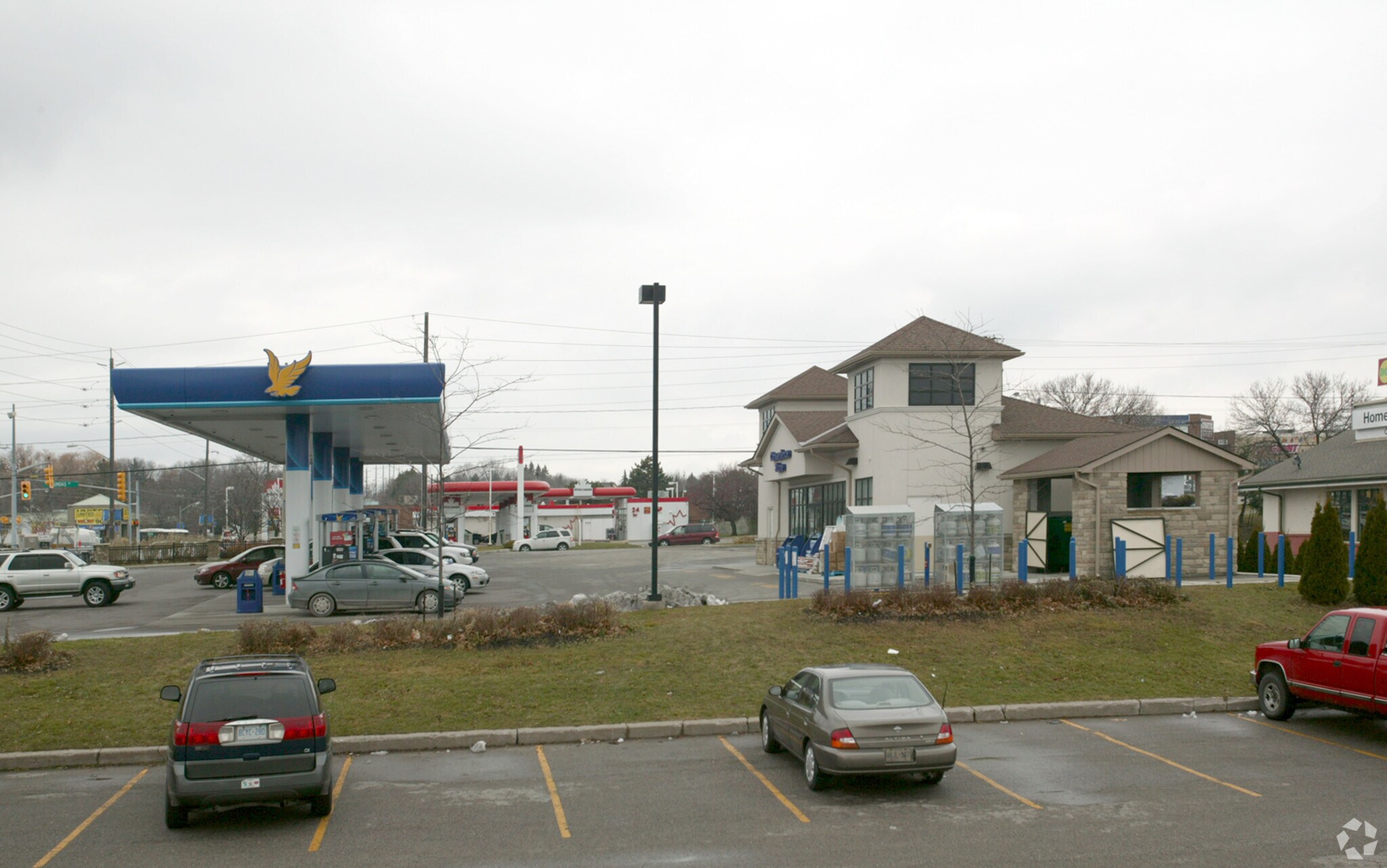 1603 Dundas St E, Whitby, ON à vendre Photo principale- Image 1 de 1