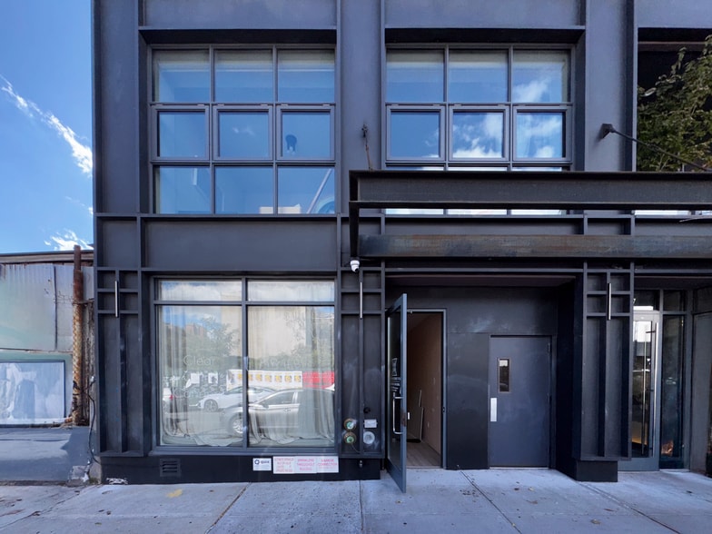 170 S 1st St, Brooklyn, NY for sale - Building Photo - Image 3 of 30