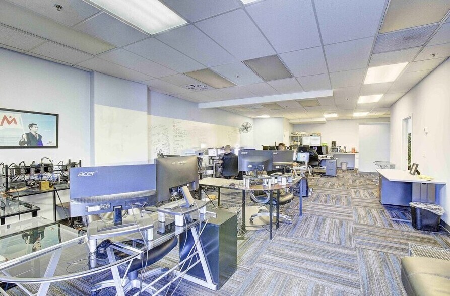 65 Old Solomons Island Rd, Annapolis, MD for sale - Building Photo - Image 2 of 12