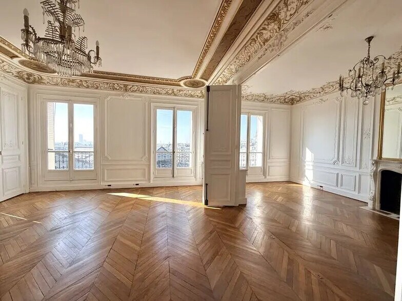 60 Rue De Londres, Paris à louer - Photo du bâtiment - Image 2 de 15