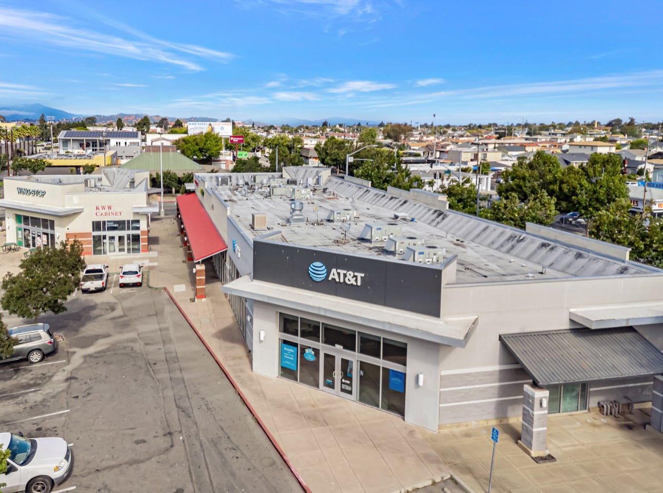 4210-4250 Macdonald Ave, Richmond, CA portfolio of 2 properties for sale on LoopNet.ca Primary Photo- Image 1 of 13
