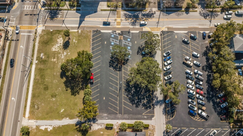 411 Turner St, Clearwater, FL for lease - Building Photo - Image 3 of 91