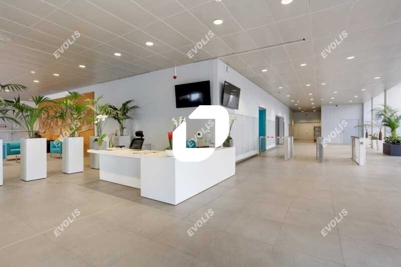 Bureau dans Pantin à vendre Hall d’entrée- Image 1 de 12