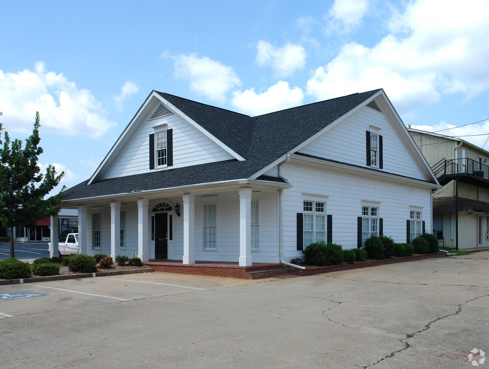 110 Norcross St, Roswell, GA for sale Primary Photo- Image 1 of 15