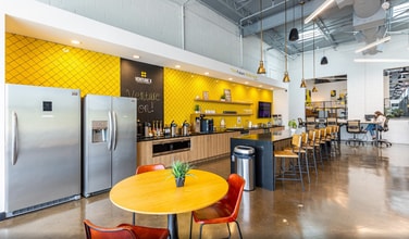 1806 Summit Ave, Richmond, VA for lease Interior Photo- Image 1 of 3