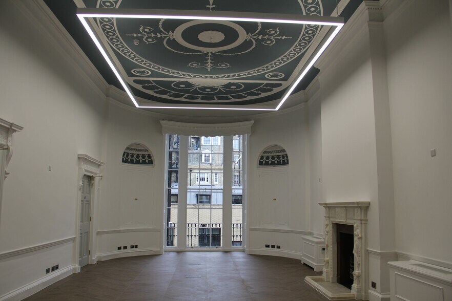 30 Portland Pl, London for lease - Interior Photo - Image 3 of 17