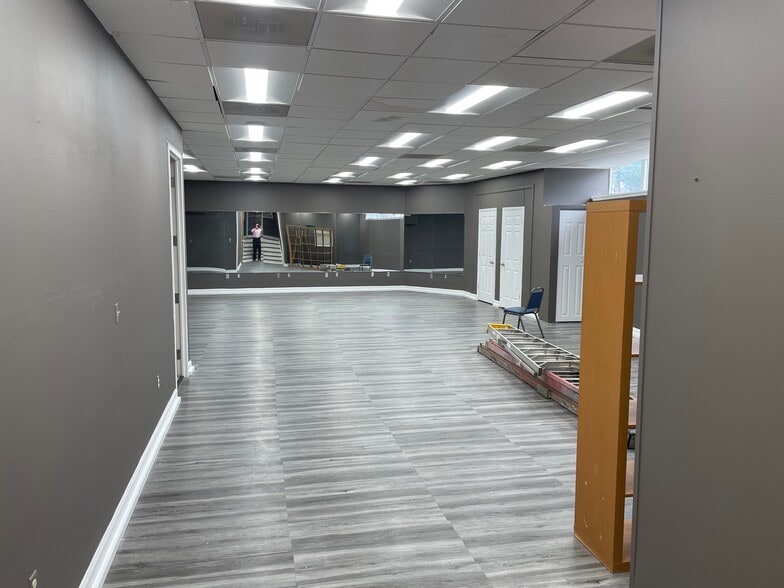 2600 University Blvd W, Silver Spring, MD for lease - Interior Photo - Image 3 of 11