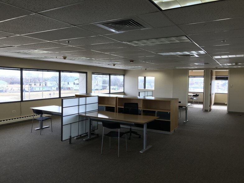 1300 Greenbrook Blvd, Hanover Park, IL à louer - Photo intérieure - Image 3 de 8