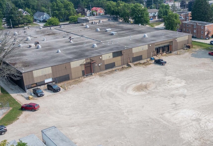 625 6th St, Owen Sound, ON for lease - Building Photo - Image 2 of 2