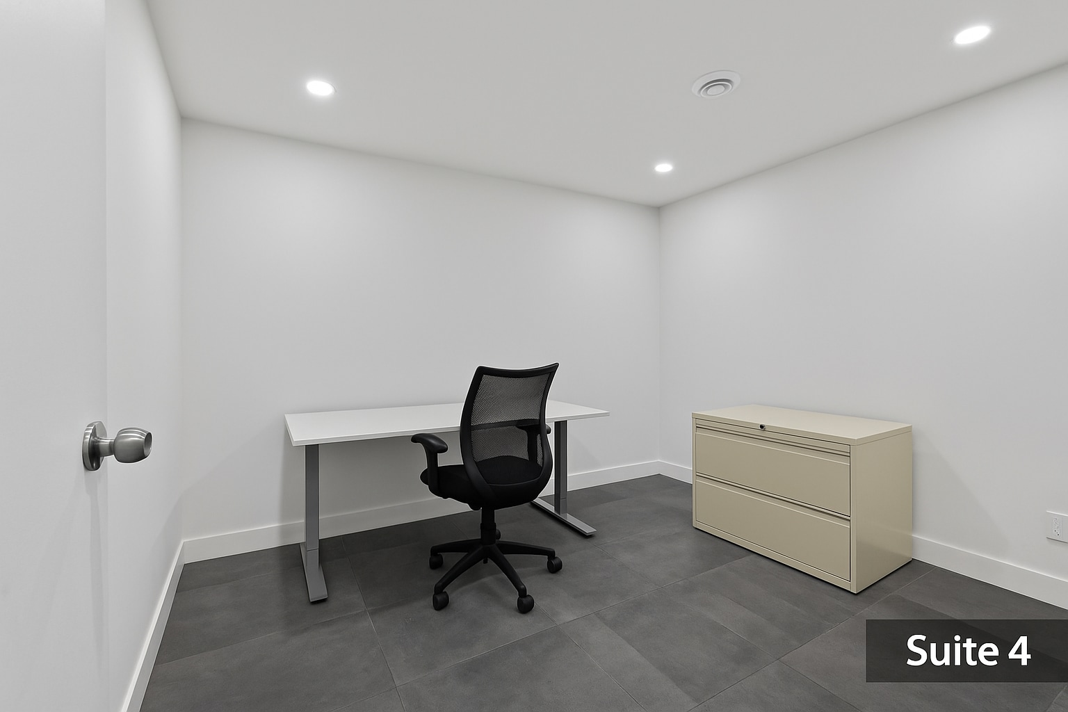 10410 Boul Gouin O, Roxboro, QC for lease Interior Photo- Image 1 of 1