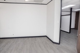 15603 Kuykendahl Rd, Houston, TX for lease Interior Photo- Image 2 of 4