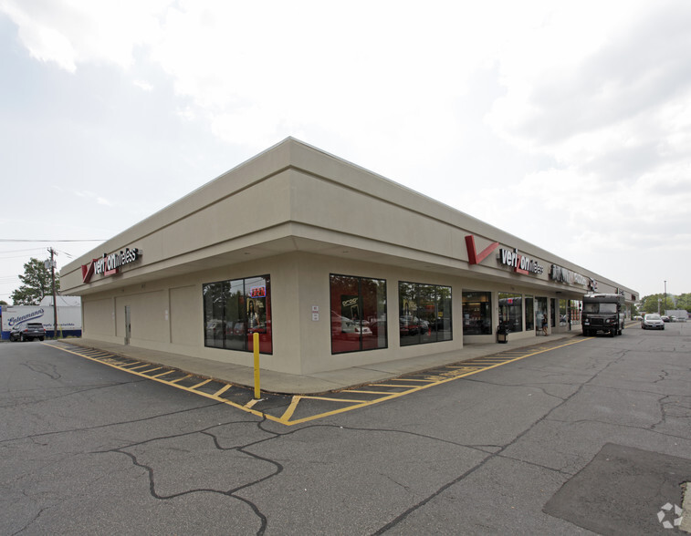 112-118 Boston Post Rd, Orange, CT for lease - Building Photo - Image 2 of 4