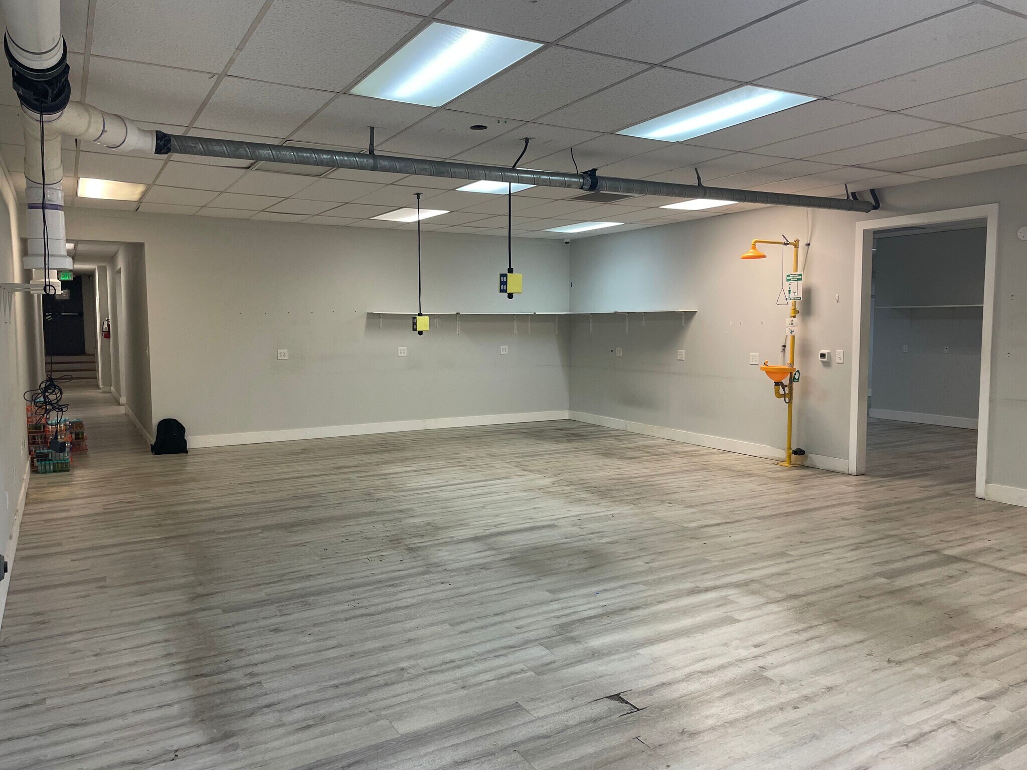 877-881 Federal Blvd, Denver, CO for lease Interior Photo- Image 1 of 6
