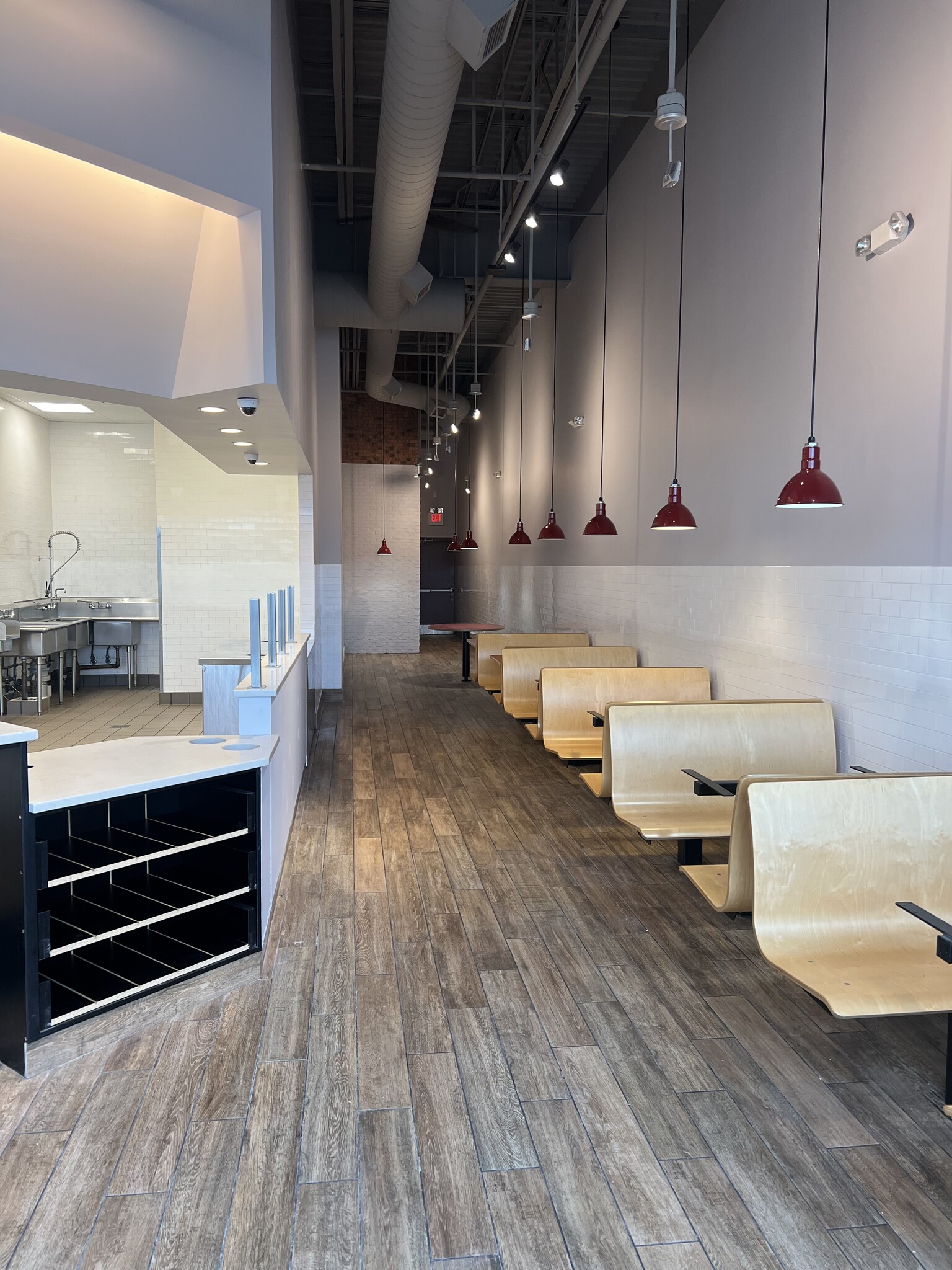 10010 Shops Way, Northborough, MA for lease Interior Photo- Image 1 of 4