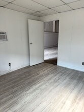 6515 Industrial Dr, Sachse, TX à louer Photo intérieure- Image 2 de 5