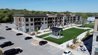 More details for 15325 Old Town Dr, Parkville, MO - Retail for Lease