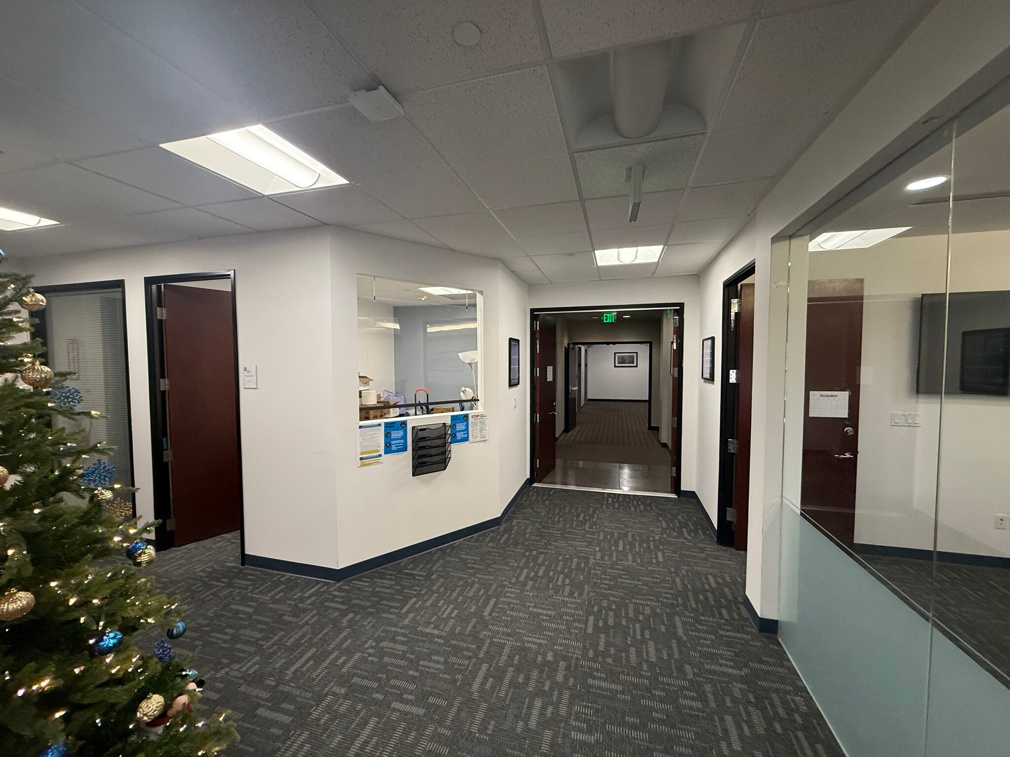 1501 Hughes Way, Long Beach, CA for lease Interior Photo- Image 1 of 34