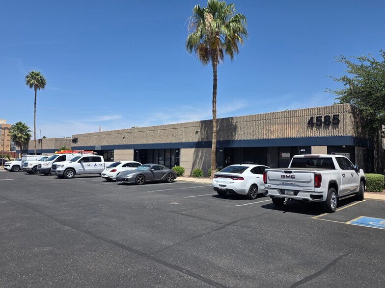 4585 S Palo Verde Rd, Tucson, AZ à louer - Photo du bâtiment - Image 2 de 5