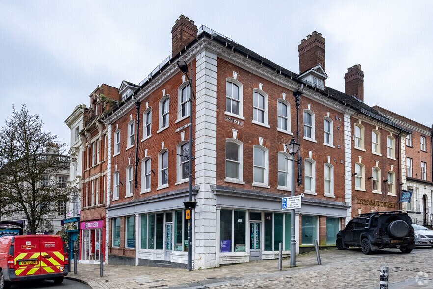 43 Queen Sq, Wolverhampton for lease - Primary Photo - Image 1 of 4
