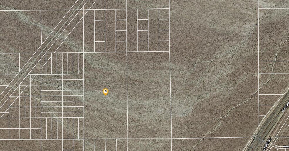 115 Oregon, Mojave, CA à vendre - Photo principale - Image 3 de 6