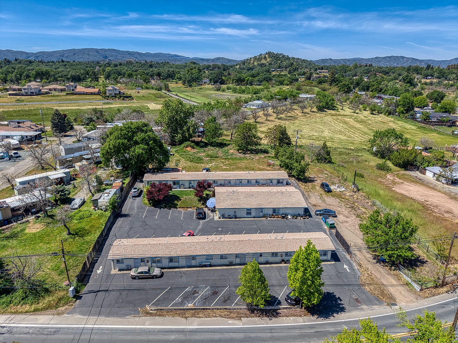 2815 Lakeshore Blvd, Lakeport, CA for sale Primary Photo- Image 1 of 13