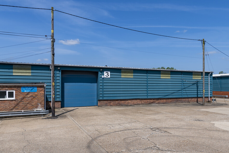 Besthorpe, Besthorpe for lease - Building Photo - Image 2 of 4