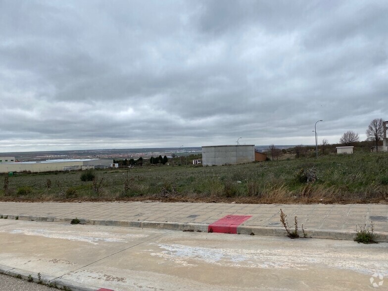 Cuesta del Aguadero s/n, Chiloeches, Guadalajara à louer - Photo principale - Image 1 de 3