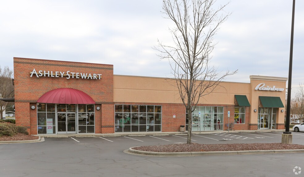 2770 Wikinson Blvd, Charlotte, NC for lease - Building Photo - Image 1 of 8