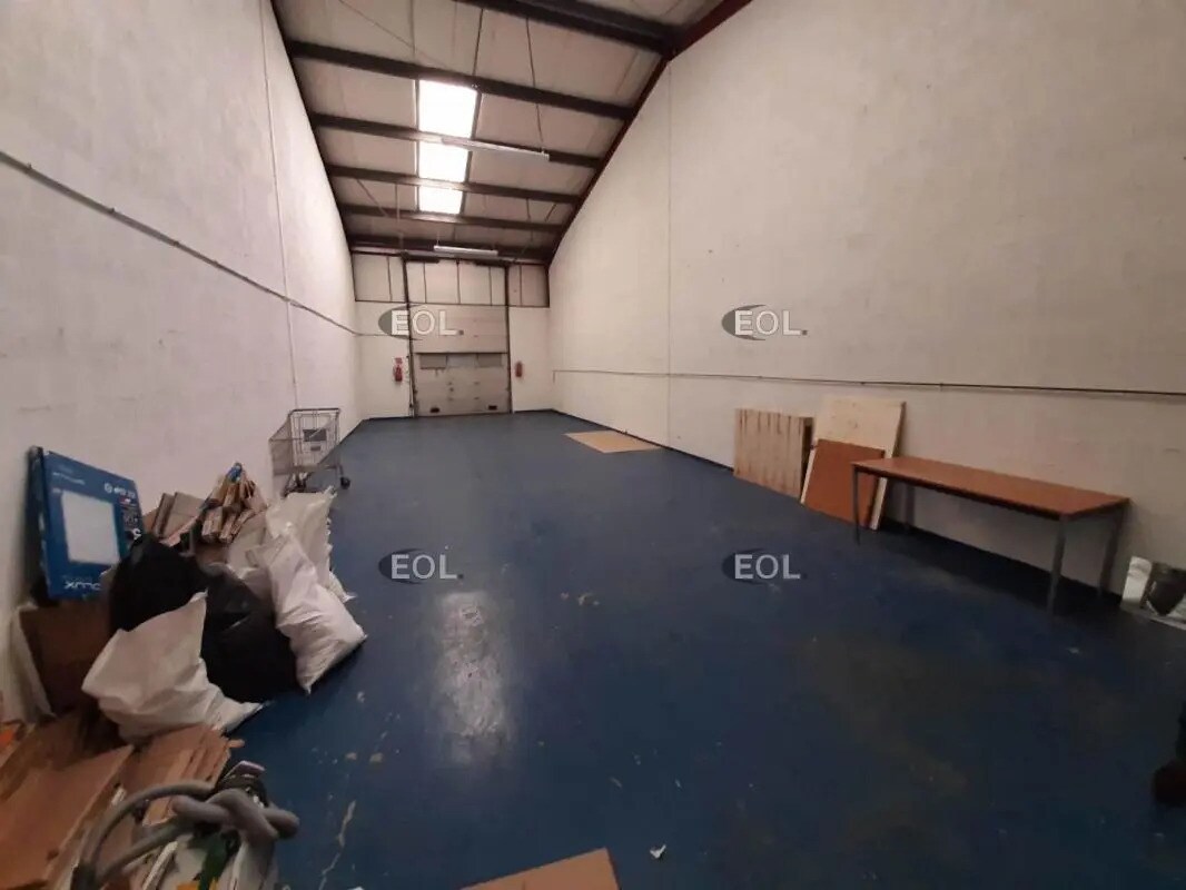 Flex in Grigny for lease Interior Photo- Image 1 of 6